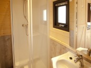 Jutberg woodlodge comfort met badkamer.jpg
